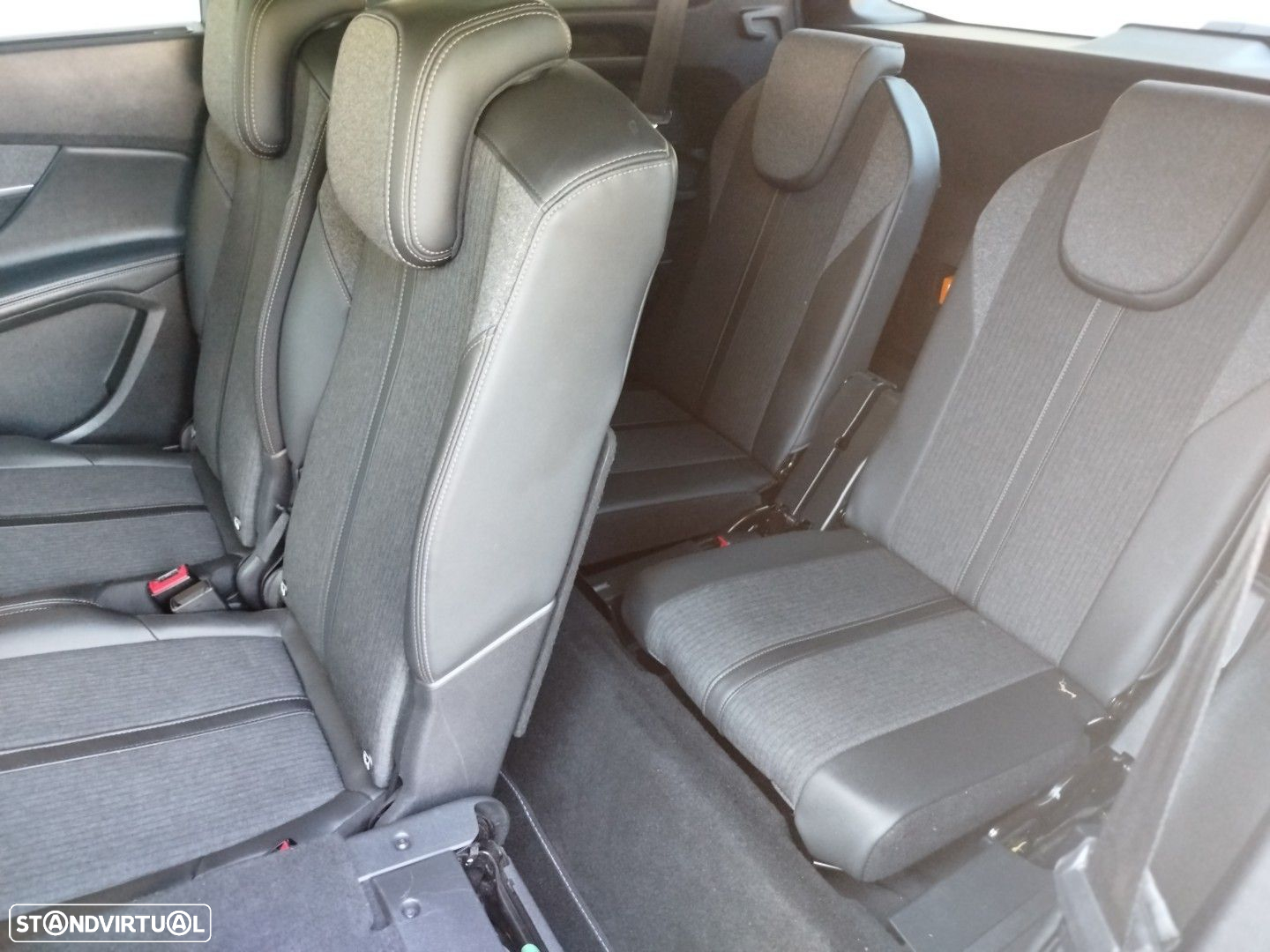 Peugeot 5008 1.2 PureTech GT Line EAT8 - 13