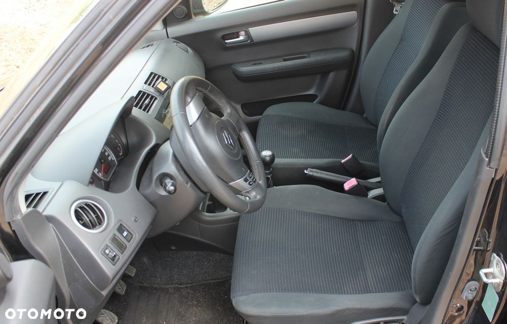Suzuki Swift - 5