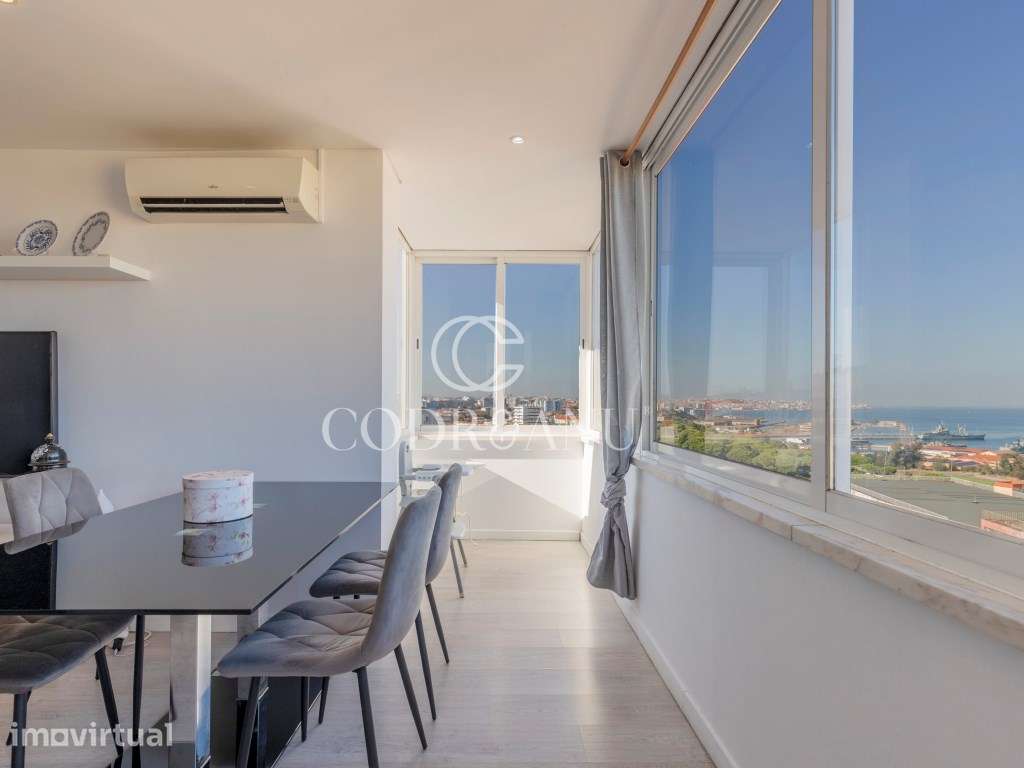 T2 Remodelado em Almada com Vista Rio e Lisboa - Grande imagem: 2/20