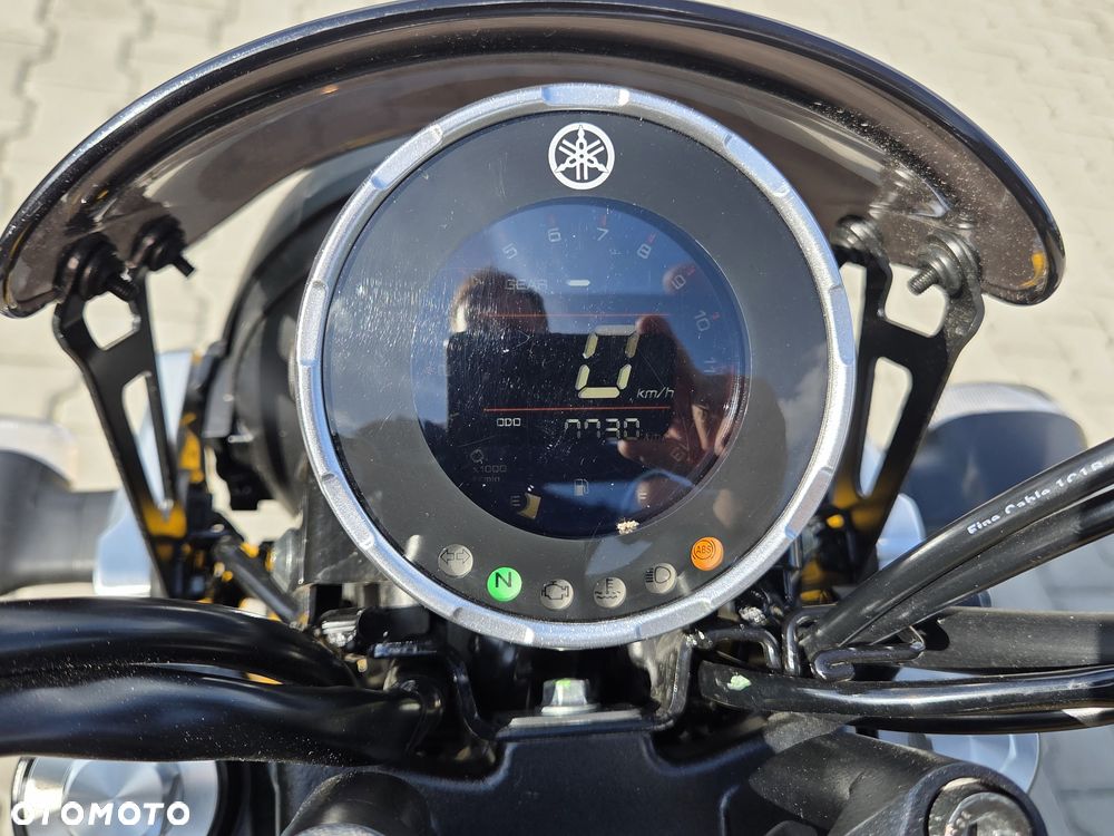 Yamaha XSR - 18