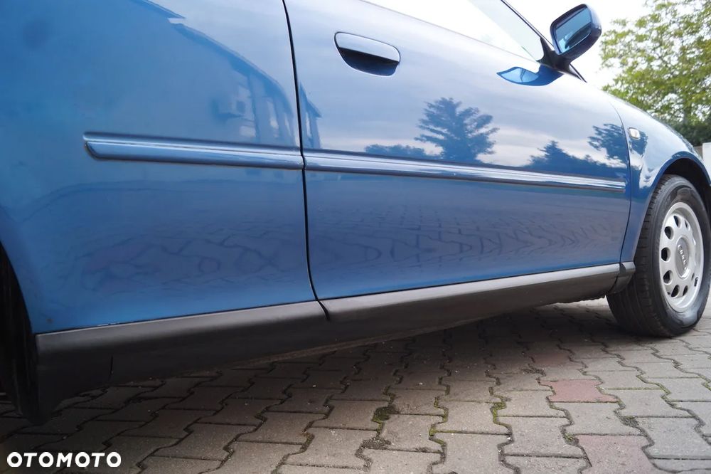 Audi A3 3-drzwiowe 1.6 Ambition - 24