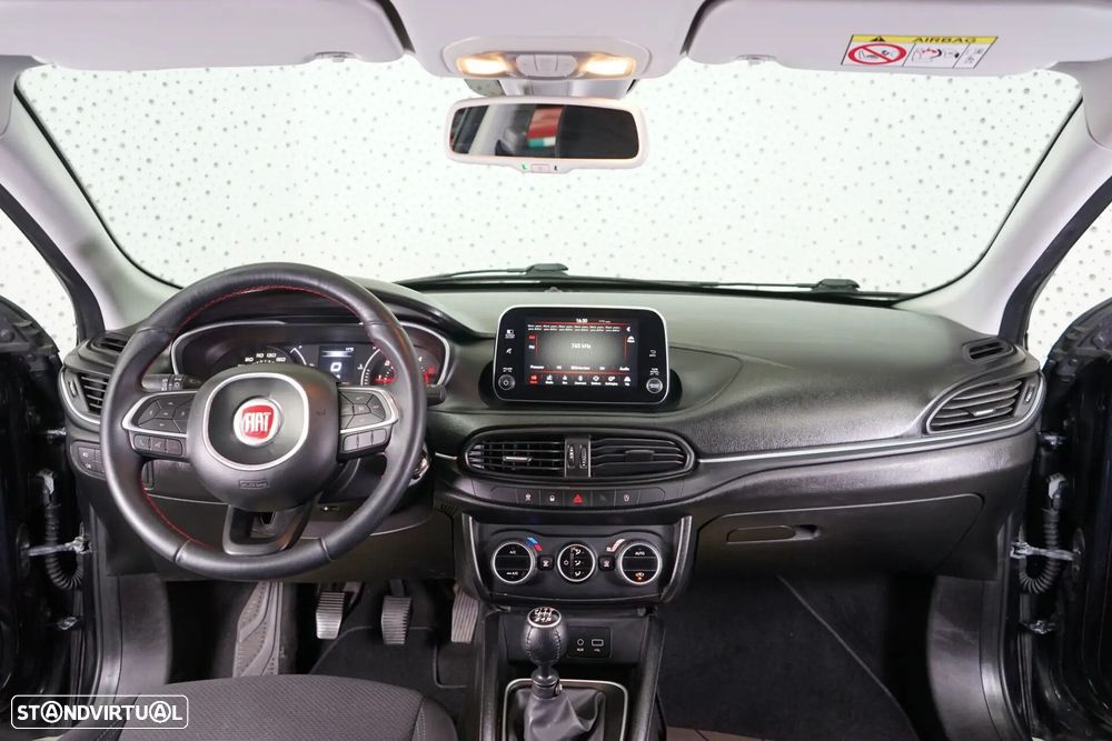 Fiat Tipo Station Wagon 1.6 M-Jet Lounge Tech - 18