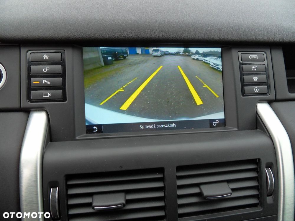 Land Rover Discovery Sport 2.0 TD4 HSE Luxury - 22