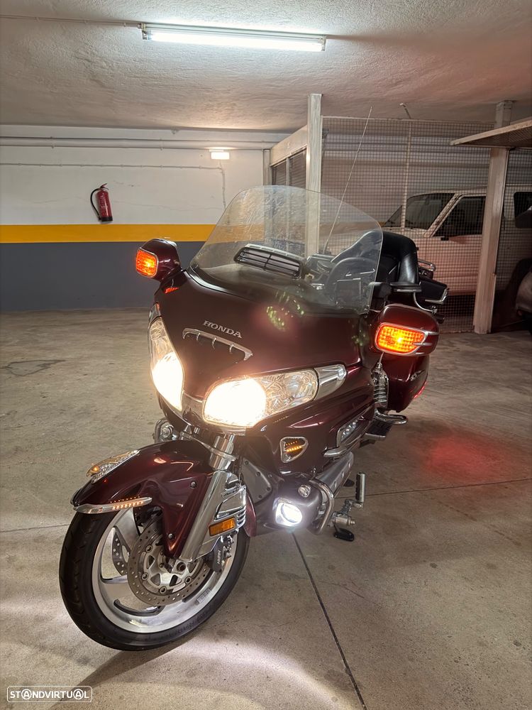 Honda Goldwing GL 1800 - 9