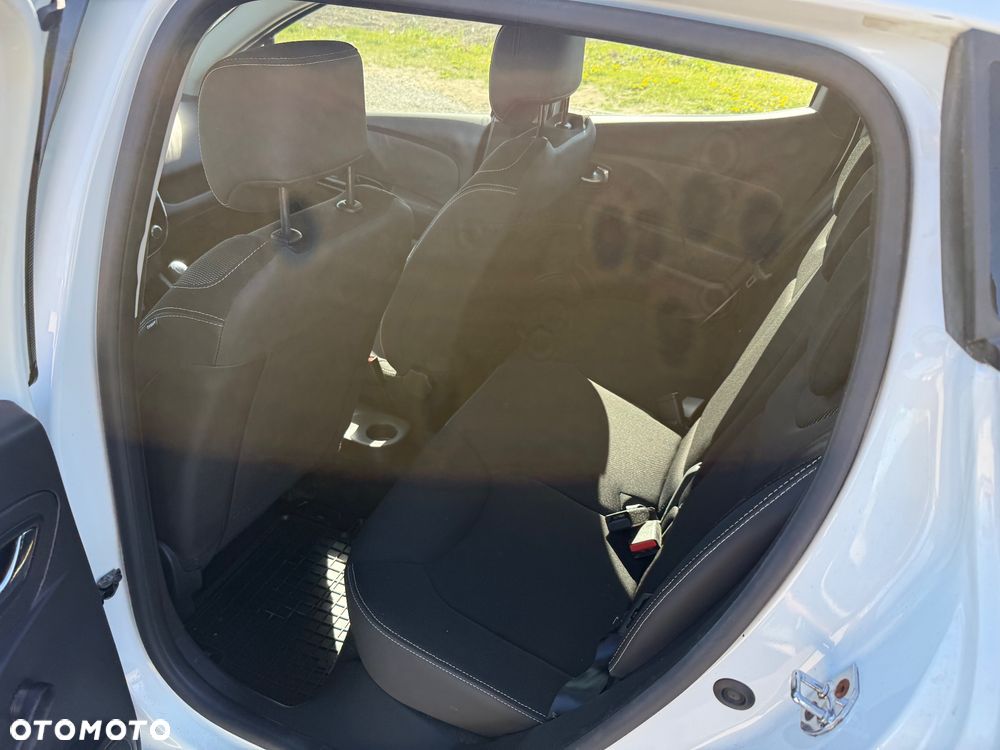 Renault Clio 1.2 16V 75 Business - 6