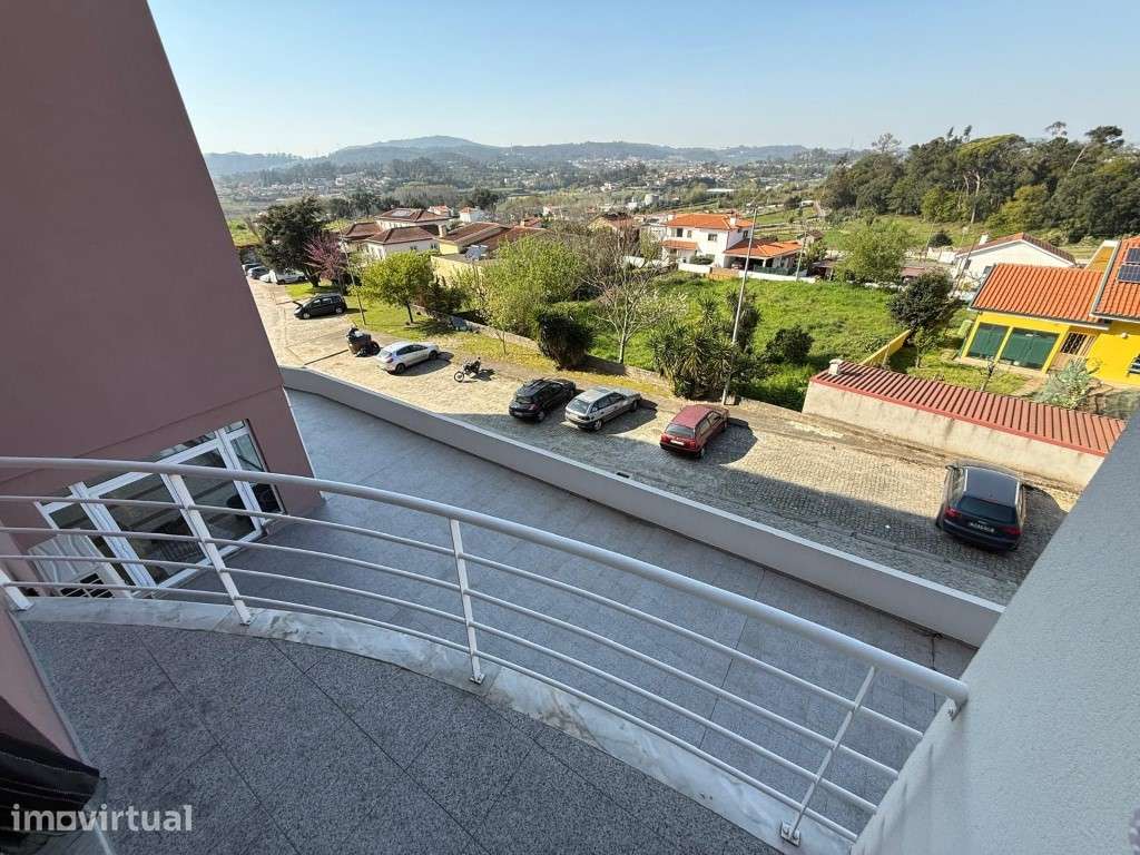 APATAMENTO T3 COM TERRAÇO - Grande imagem: 4/20