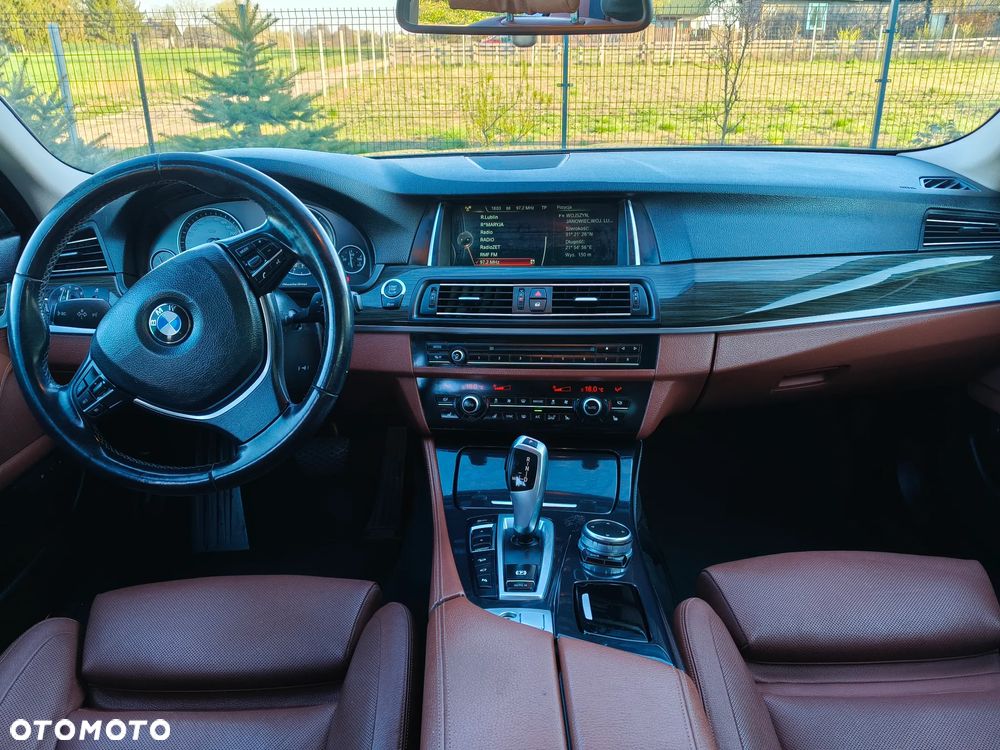 BMW Seria 5 520d Luxury Line - 6