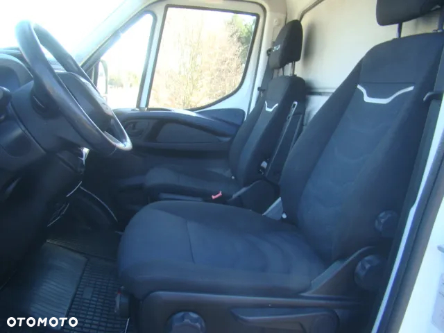 Iveco DAILY 35 C 18 HI-MATIC 3.5T 4.45M WINDA 1000KG - 18