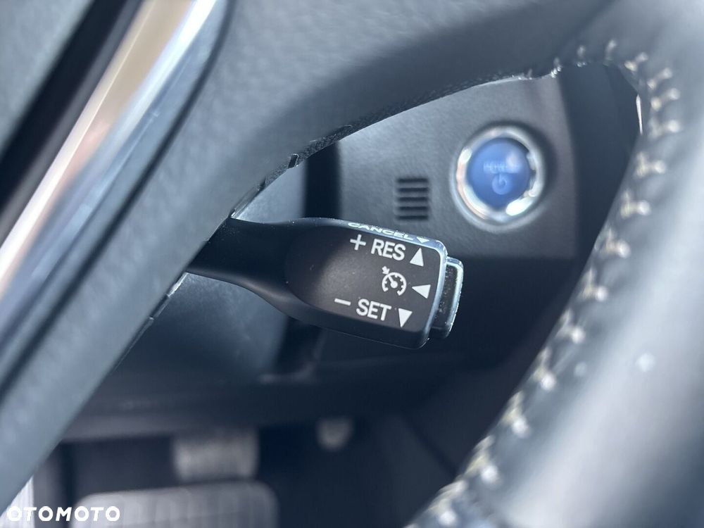 Toyota Auris Hybrid 135 Premium - 24