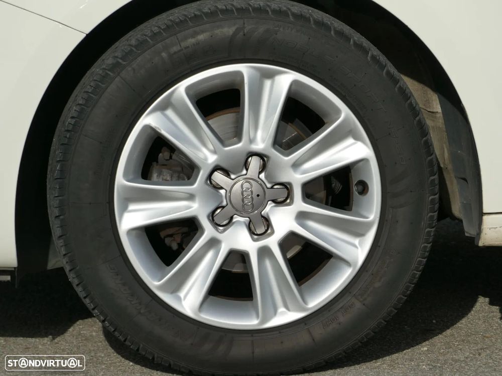 Audi A1 1.6 TDI Advance - 8