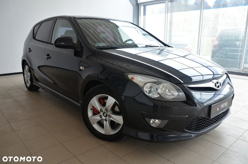 Hyundai i30 1.6 CRDi FIFA WM Edition - 4