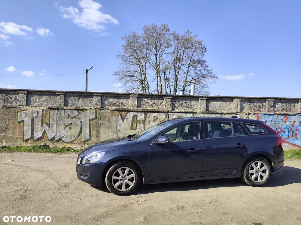 Volvo V60 D2 - 2