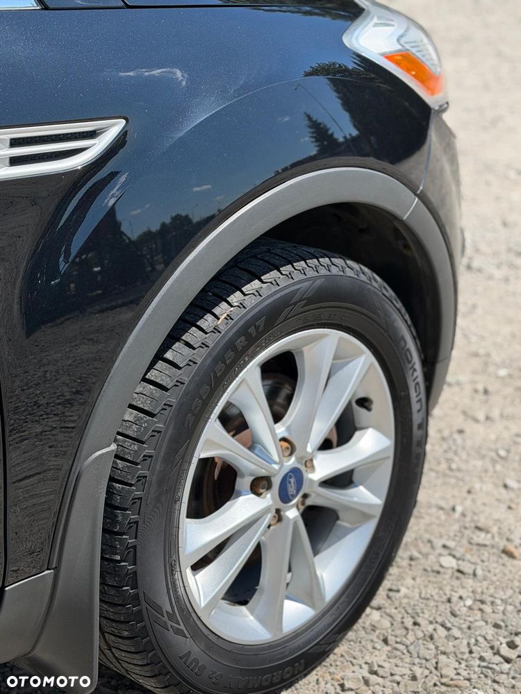 Ford Kuga 2.0 TDCi 2x4 Titanium - 15