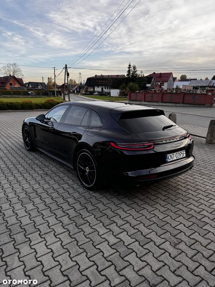Porsche Panamera - 5