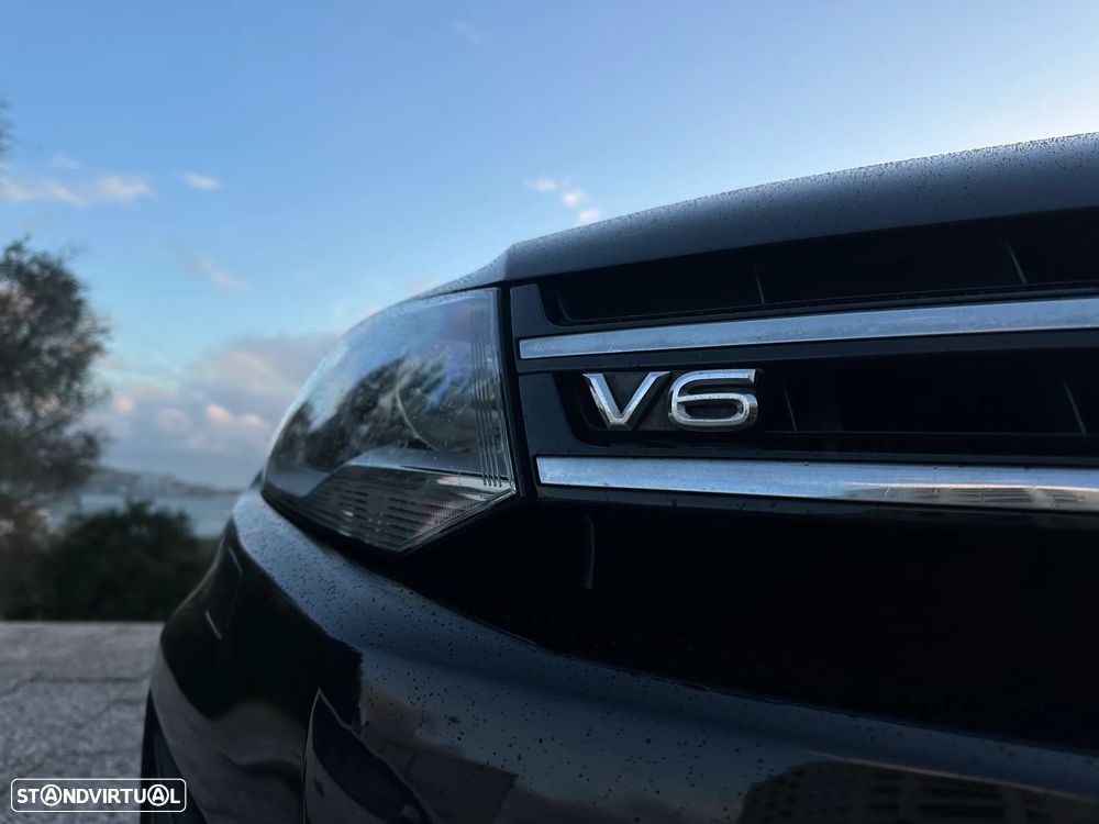 VW Touareg 3.0 TDI V6 Tiptronic - 24