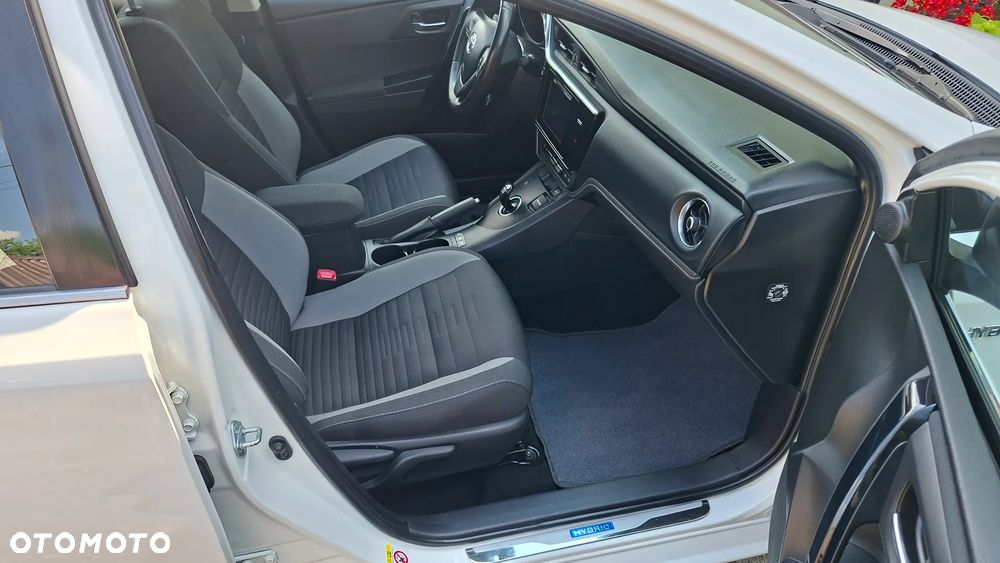 Toyota Auris - 28