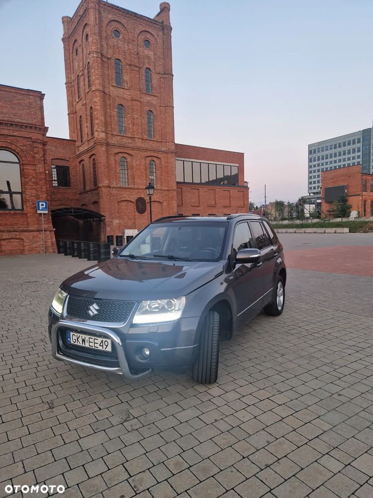 Suzuki Grand Vitara 1.9 DDiS Premium EU5 - 11