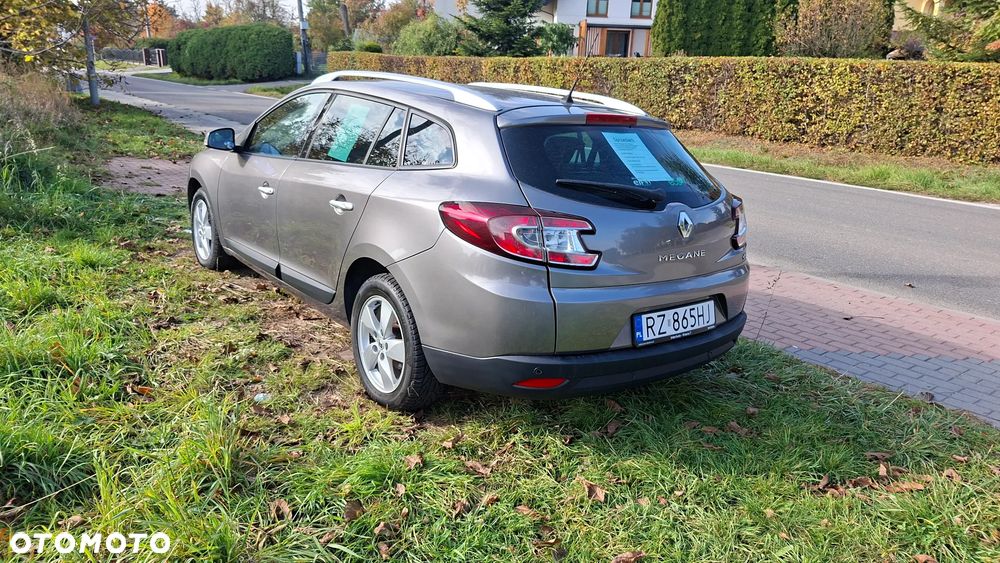 Renault Megane 2011 photo 4