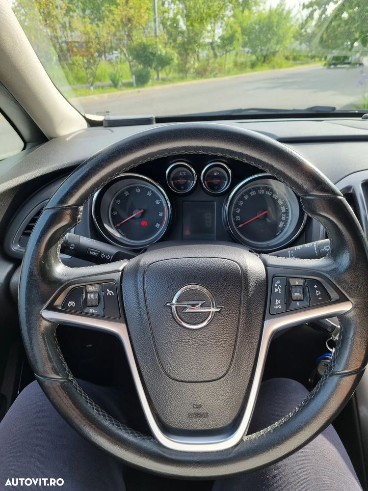 Opel Astra 1.4 Turbo - 9