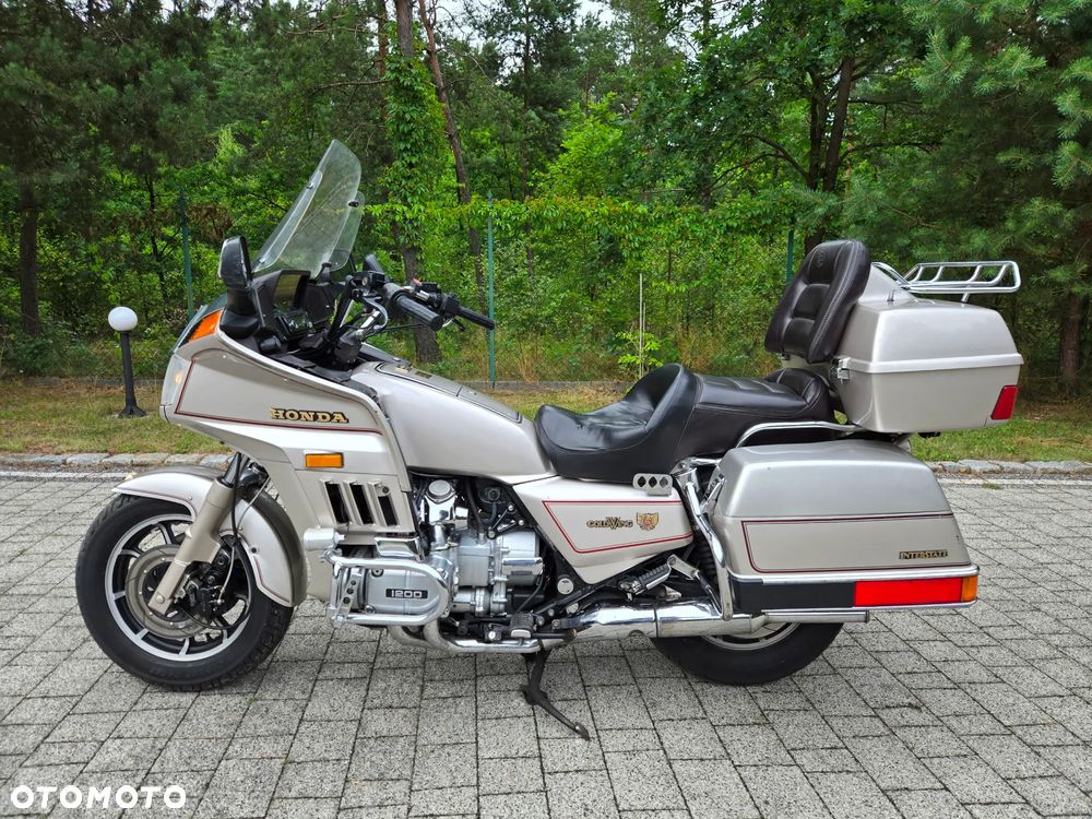 Honda GL - 16