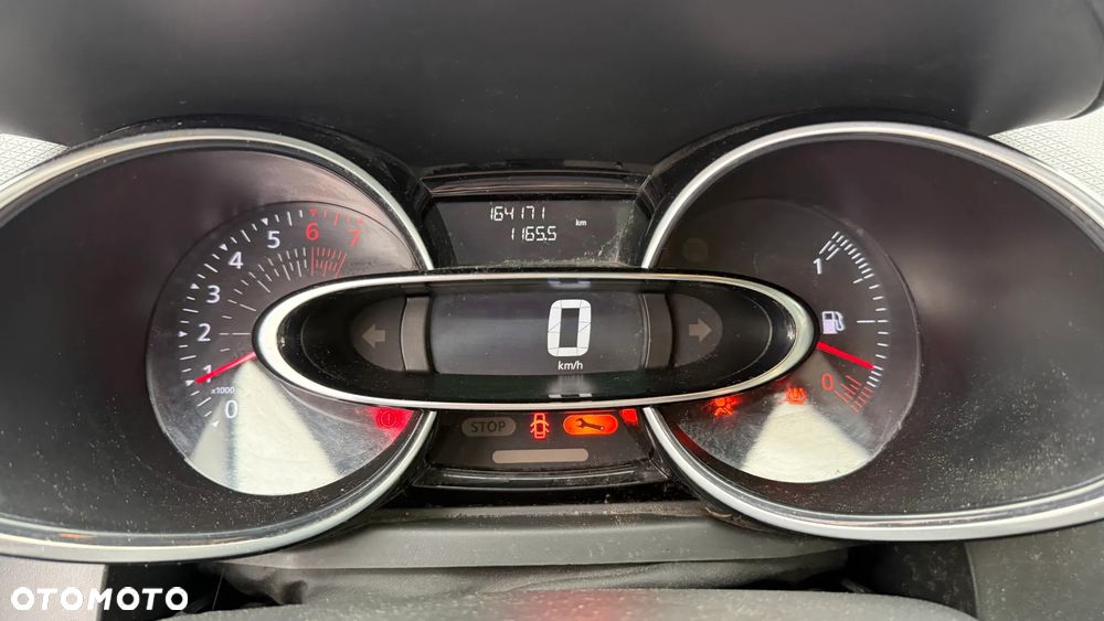 Renault Clio - 17
