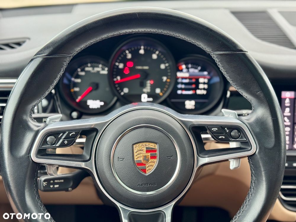 Porsche Macan Standard - 27