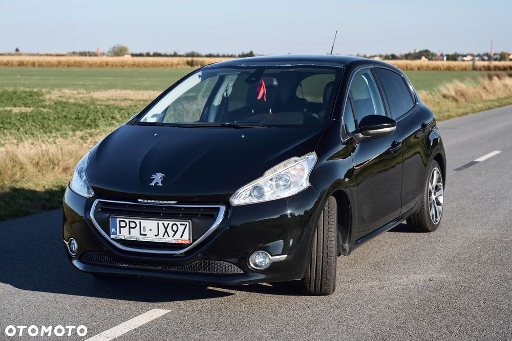 Peugeot 208 Blue-HDi 120 Stop&Start Allure - 23