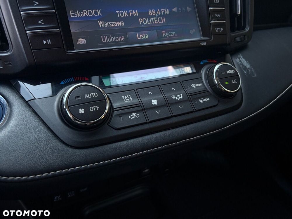 Toyota RAV4 Hybrid Premium 4x2 - 17