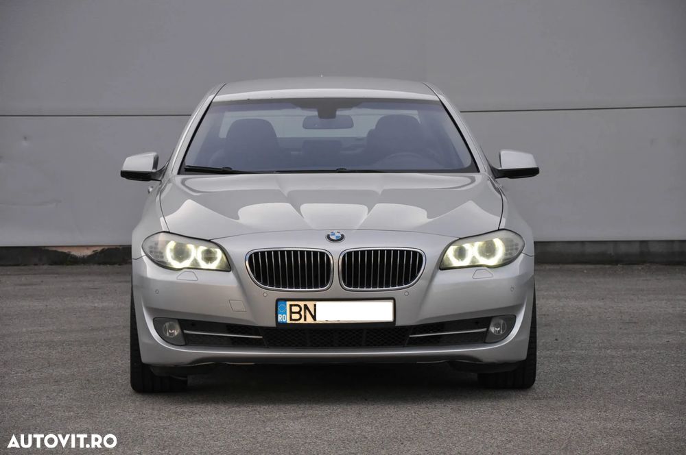 BMW Seria 5 525d xDrive Aut. Luxury Line - 3