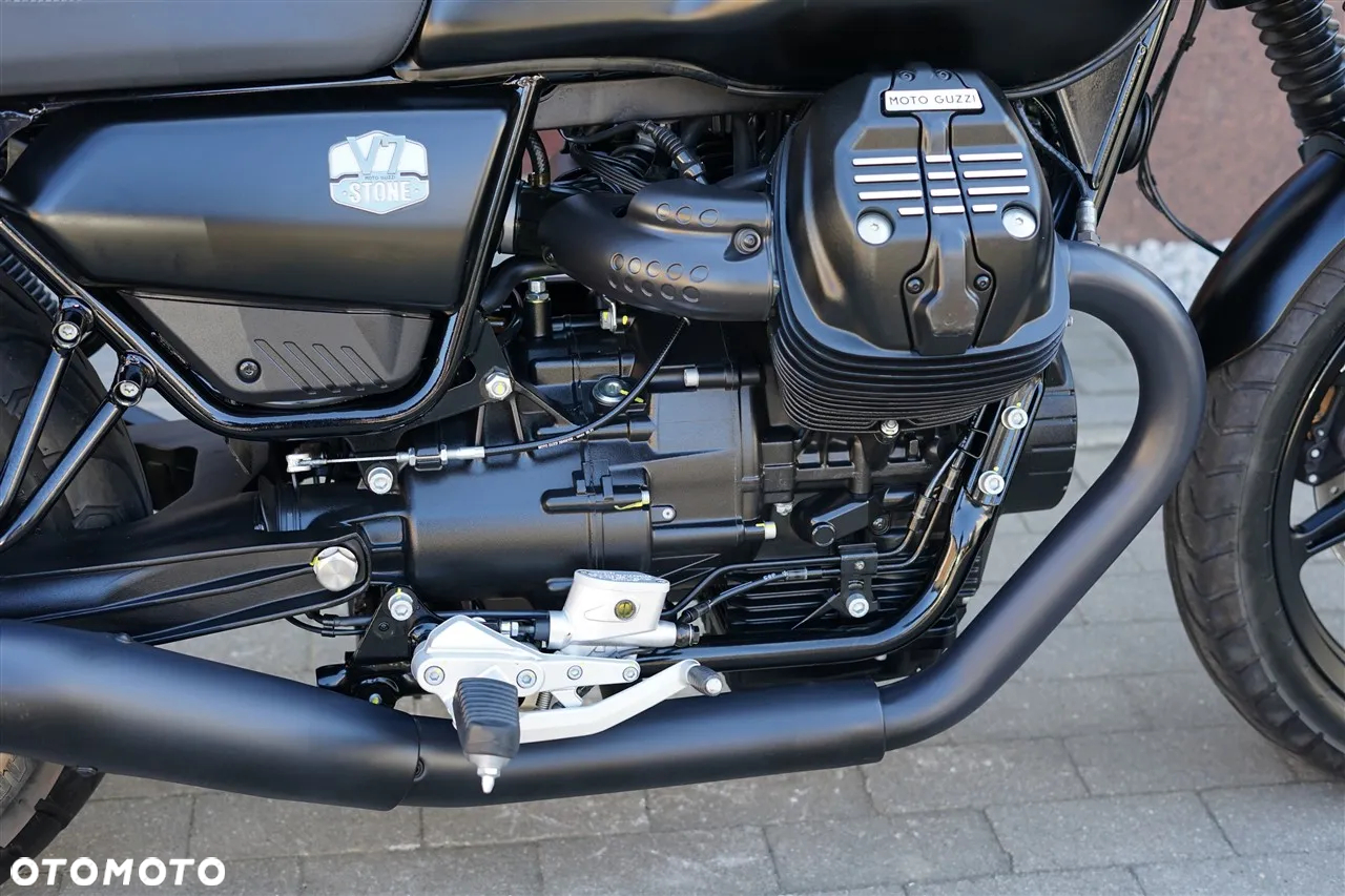 Moto Guzzi V7 - 11