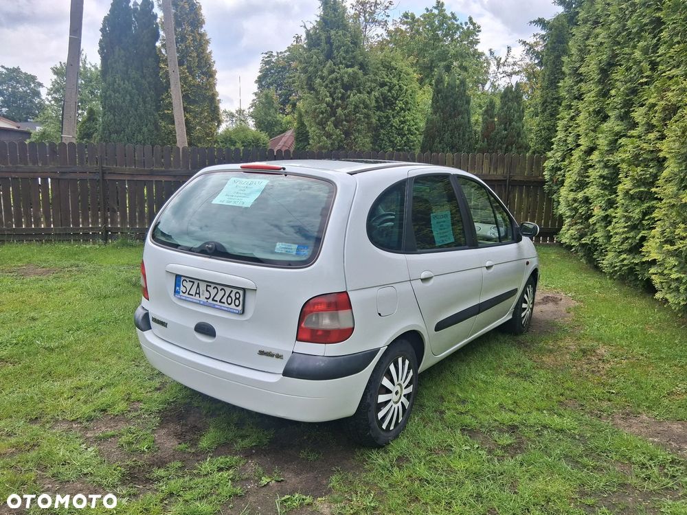 Renault Scenic 2.0 16V Expression - 8