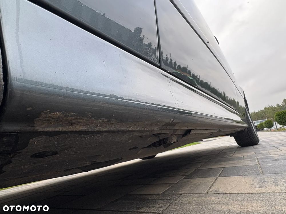 BMW Seria 5 520i - 30
