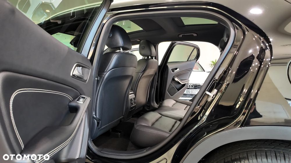 Mercedes-Benz GLA 250 4-Matic - 30