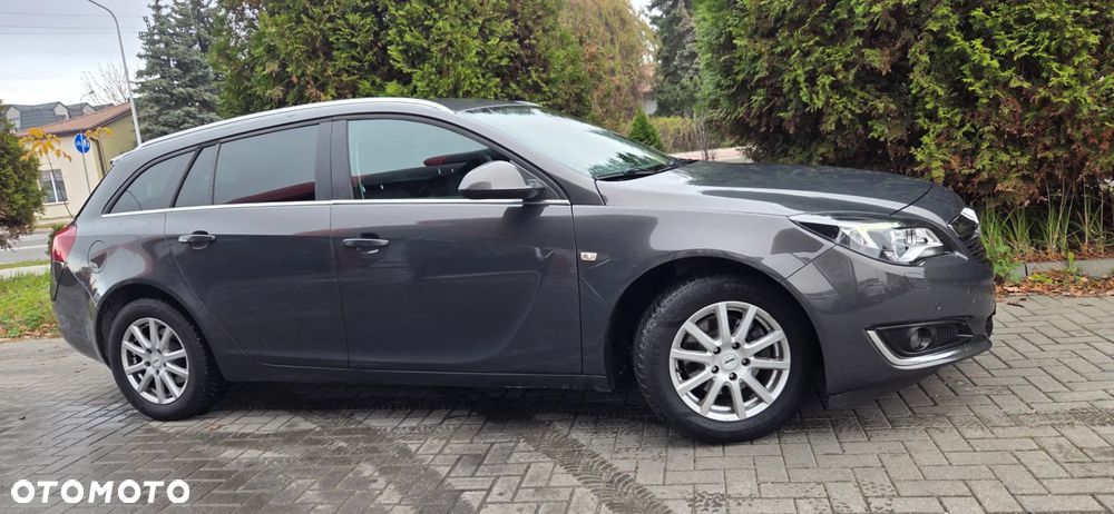 Opel Insignia 1.4 Turbo Sports Tourer ecoFLEXStart/Stop Business Edition - 17