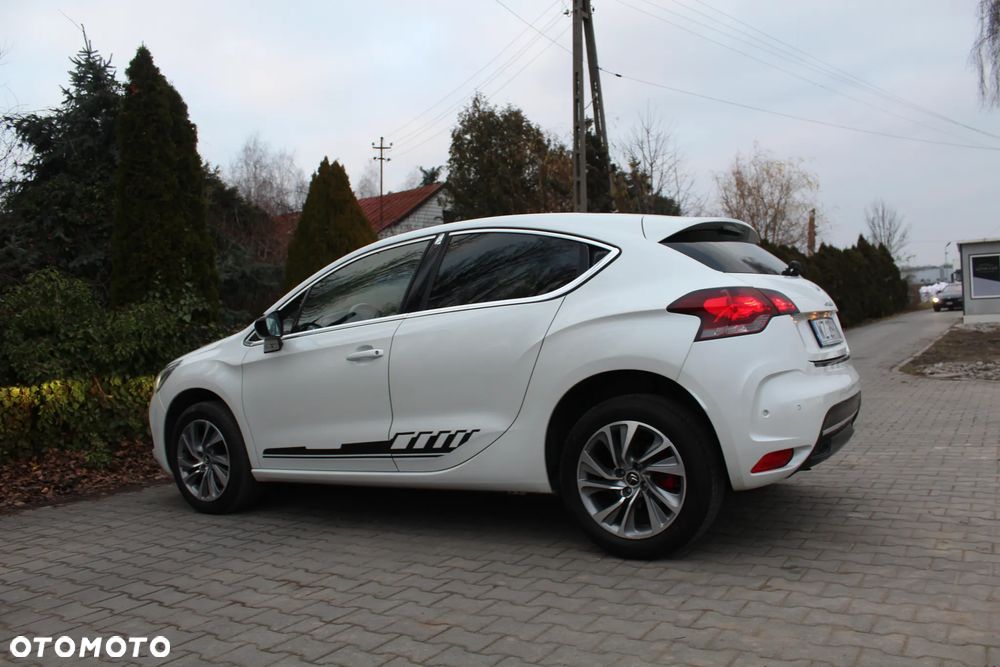 Citroën DS4 VTi 120 Urban Show - 5