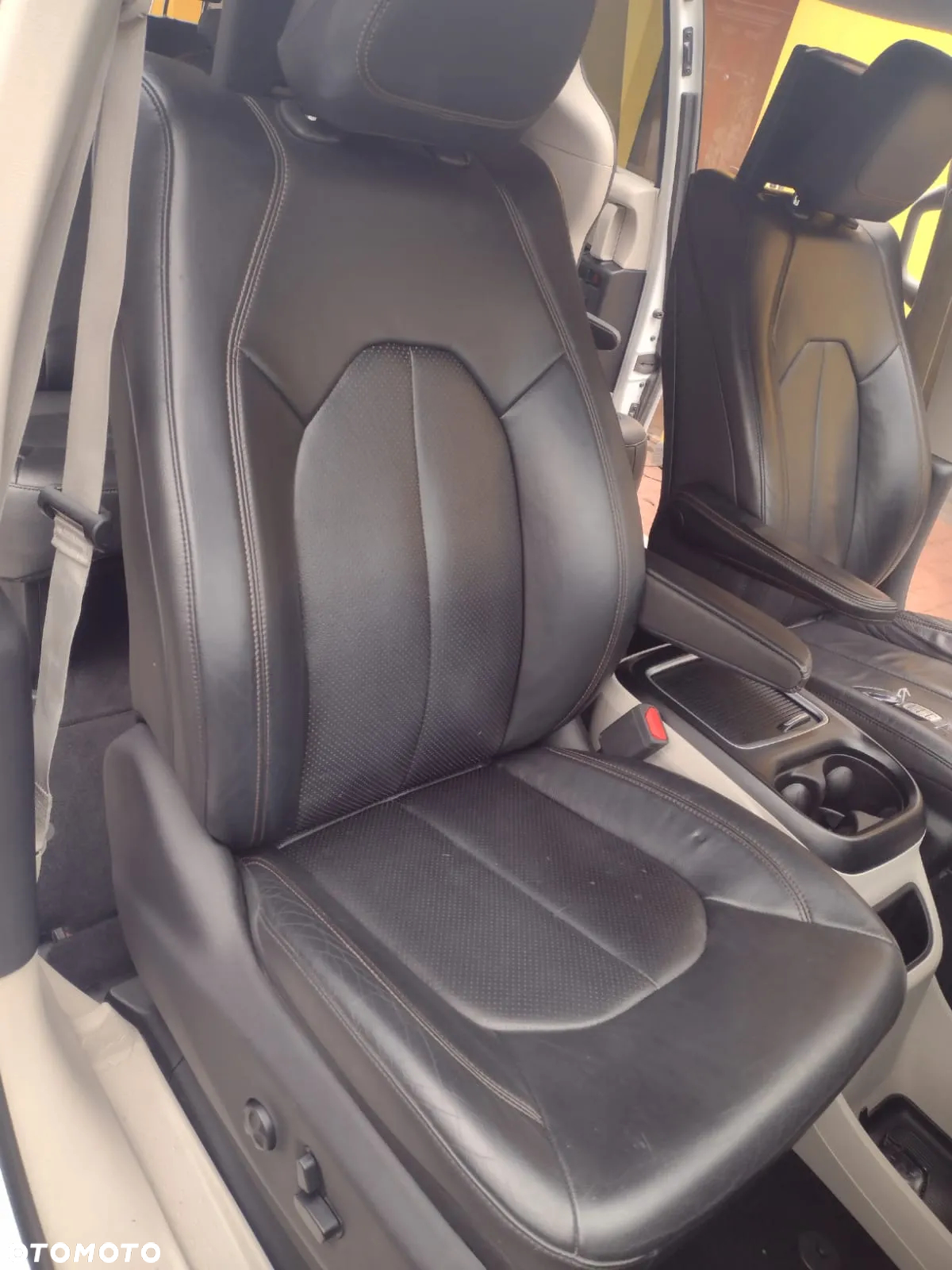 Chrysler Pacifica - 13