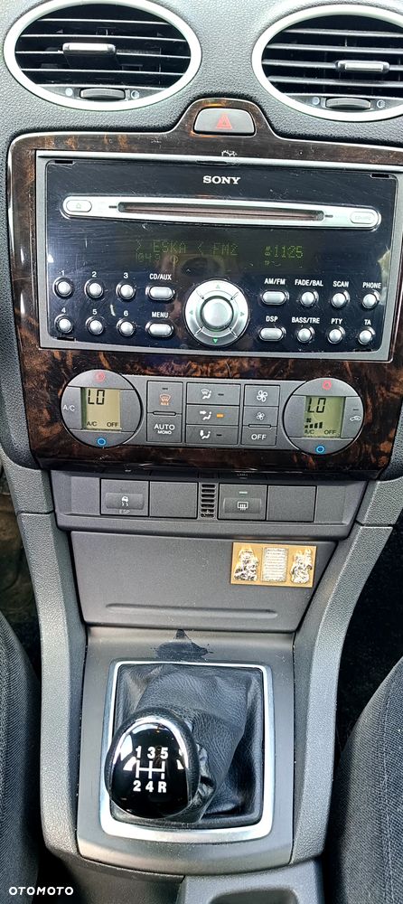 Ford Focus 1.6 Ti-VCT Ghia - 9