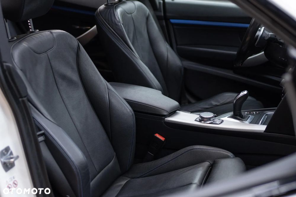 BMW Seria 3 320i GPF xDrive M Sport Shadow sport - 8