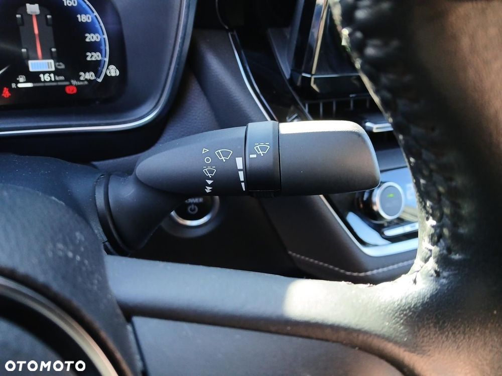 Toyota Corolla 1.8 Hybrid Comfort - 25