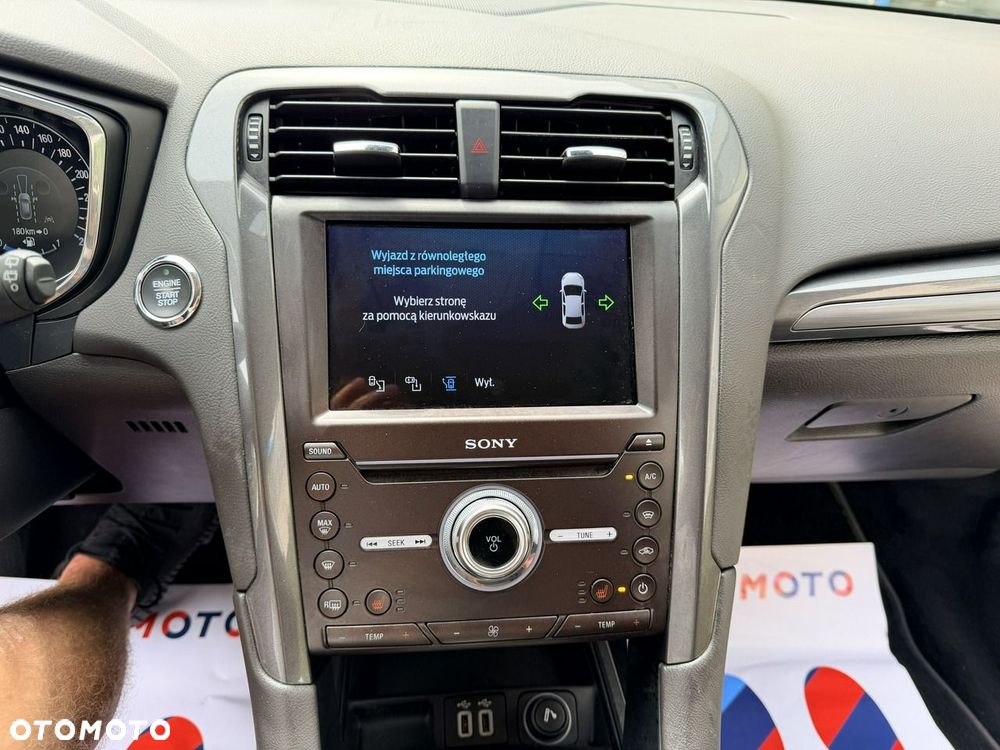 Ford Mondeo - 34