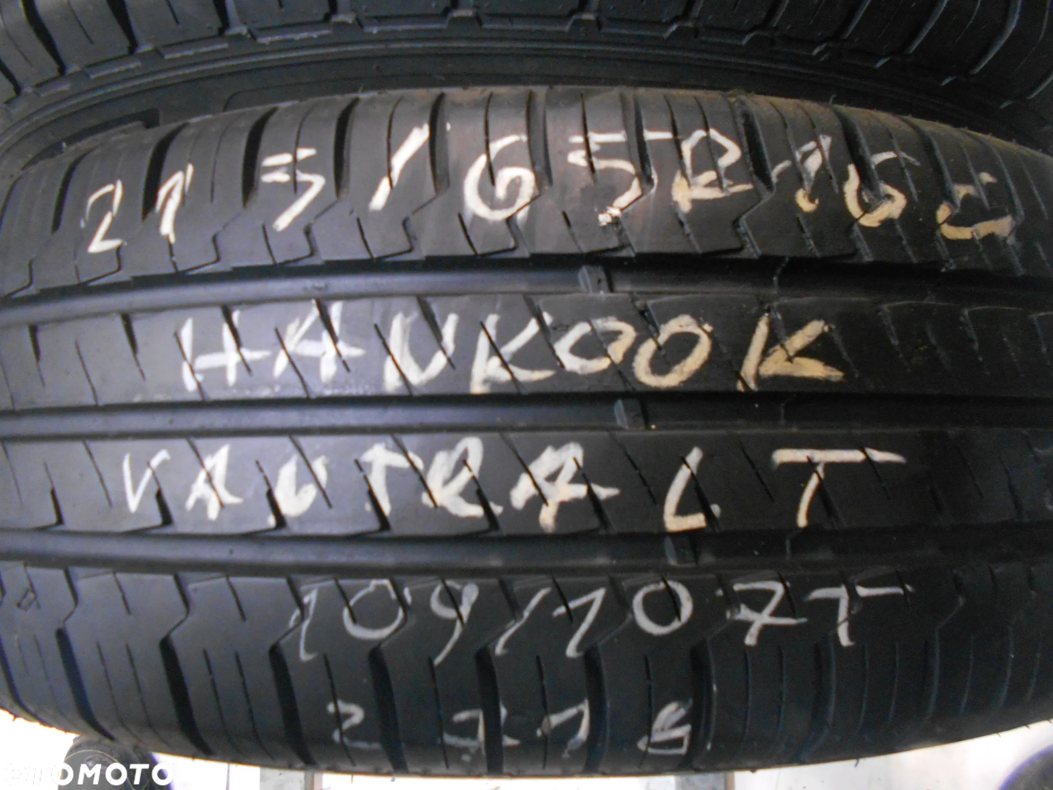 OPONY  215/65R16C HANKOOK VANTRA LT DOT 2716 / 4514  10MM - 3