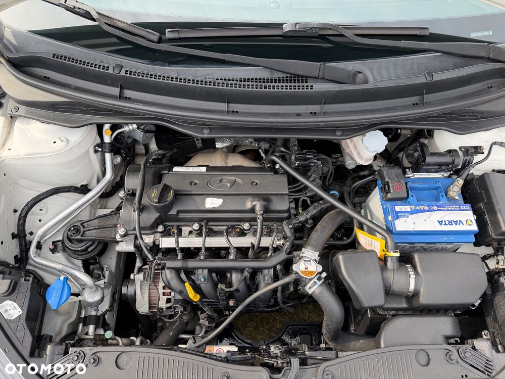 Hyundai i20 1.2 Fifa World Cup Edition - 38