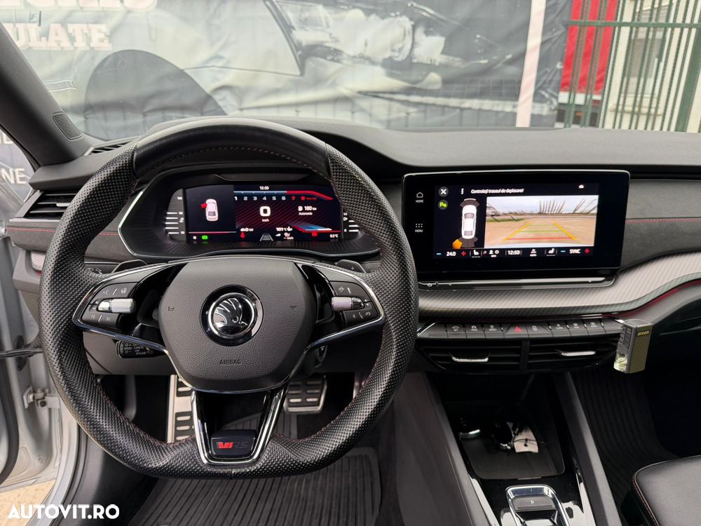 Skoda Octavia 2.0 245 TSI DSG RS - 7