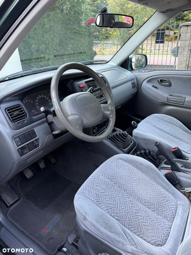 Suzuki Grand Vitara 1.6 - 12