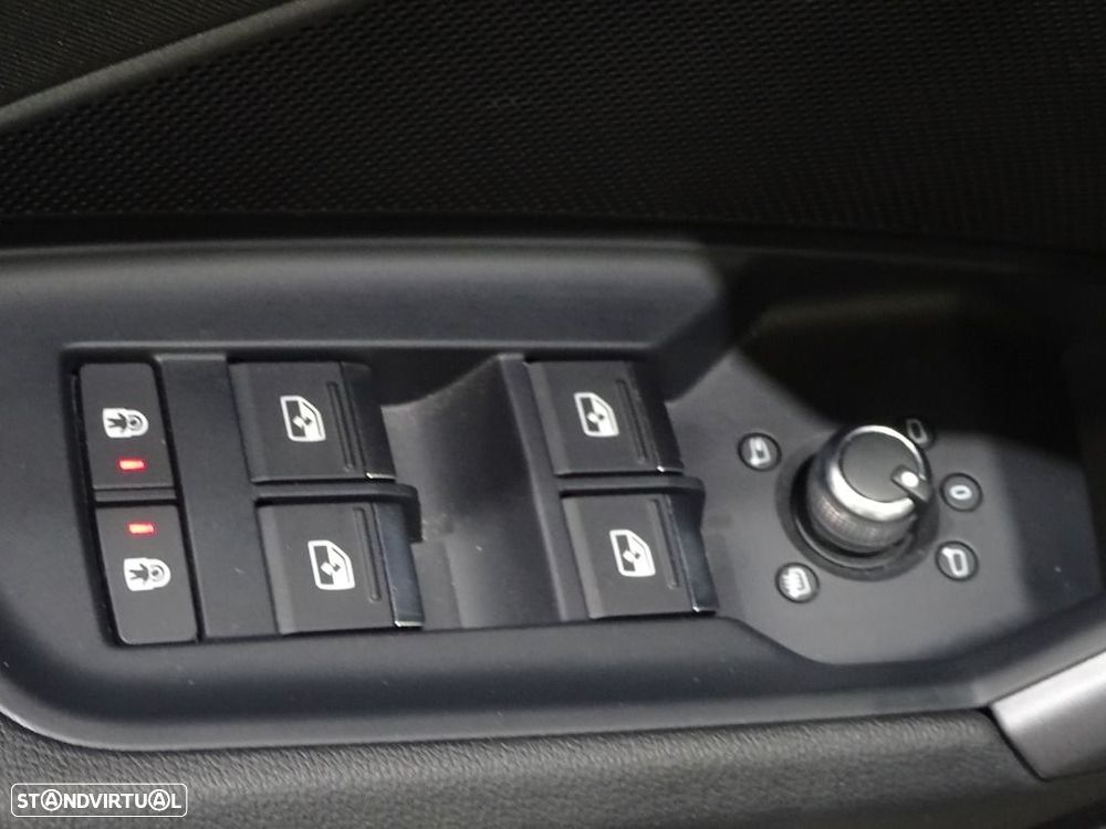 Audi A3 Limousine 30 TFSI Advanced S tronic - 10
