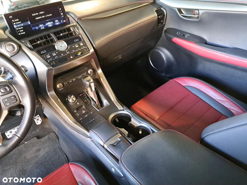 Lexus NX 300 F Sport AWD - 27