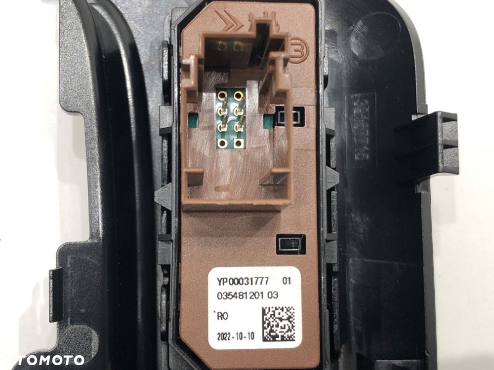 LISTWY DEKOR  OPEL CORSA F 2019 - 2022 1.2 (68) 55 kW [75 KM] benzyna 2019 - 2022 39181175 39176084 - 6