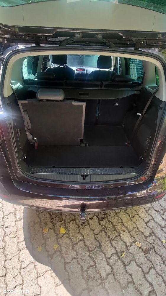 Opel Zafira - 10