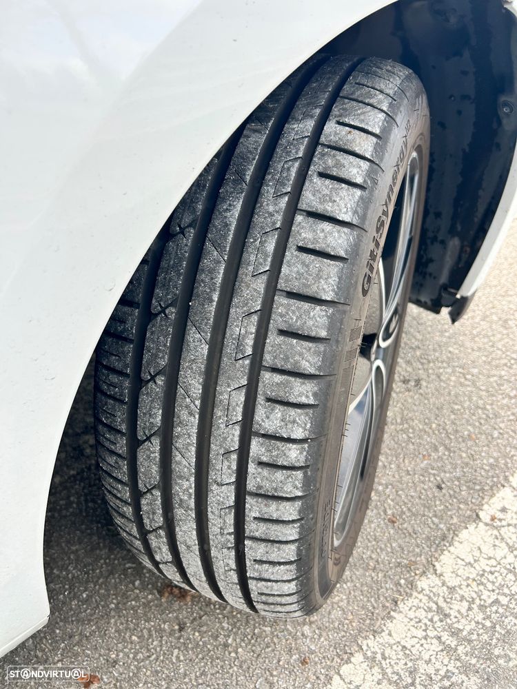 Renault Mégane Sport Tourer ENERGY dCi 130 Start & Stopp Bose Edition - 12