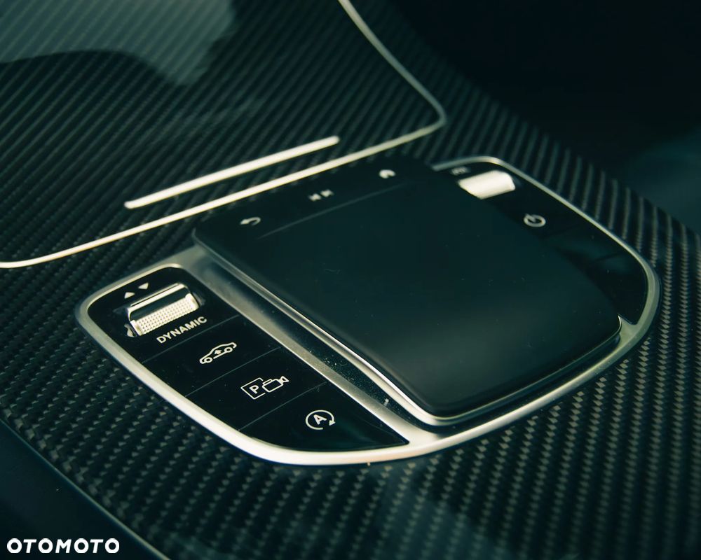 Mercedes-Benz CLS - 14